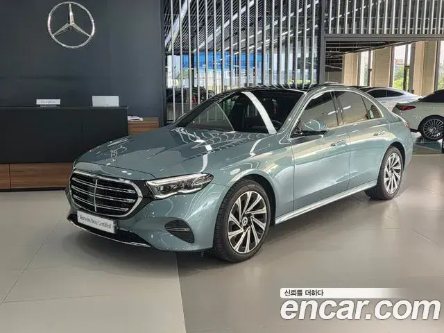 Mercedes-Benz E-Class E300 4MATIC Exclusive 2025