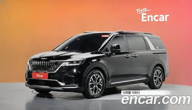 Kia Carnival Gasoline 11-Seater Signature 2023