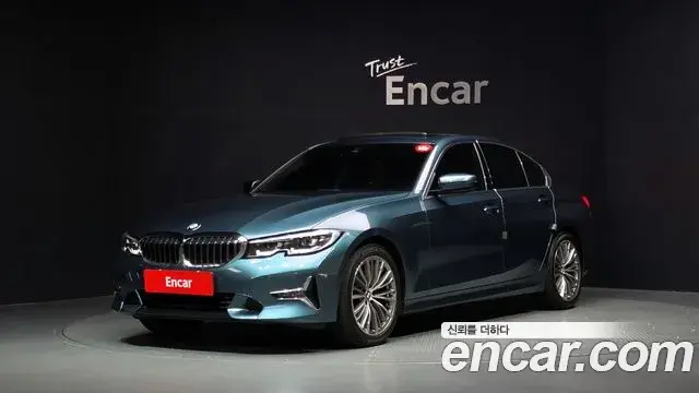BMW 3-Series 320i Luxury 2021