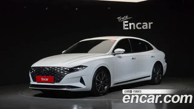 Hyundai Grandeur 2.5 Le Blanc 2022