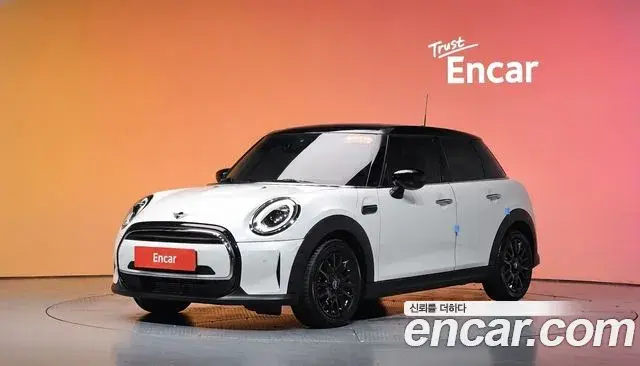 Mini Cooper 5Door Classic Third Generation 2024