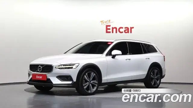 Volvo V60 T5 Pro AWD 2019