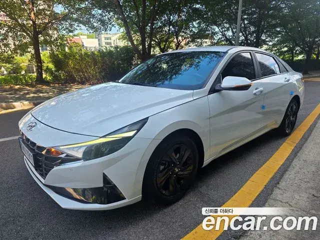 Hyundai AVANTE 1.6 Modern 2022