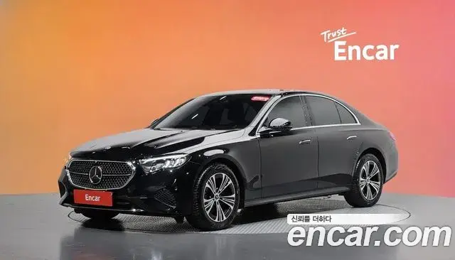 Mercedes-Benz E-Class E200 Avantgarde 2025