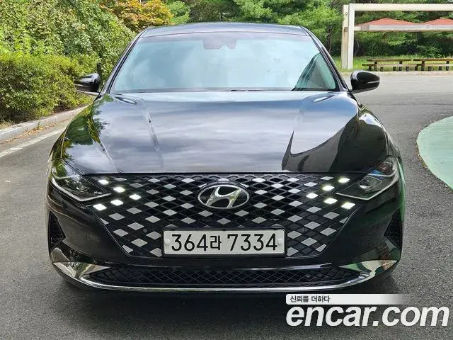 Hyundai Grandeur 2.5 Premium 2022