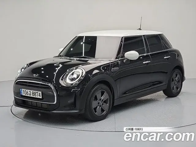 Mini Cooper 5Door Classic Third Generation 2023