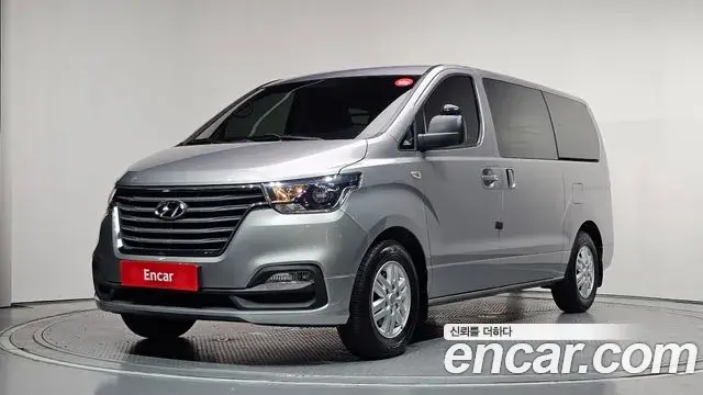 Hyundai Starex Van 3-Seater Smart 2020