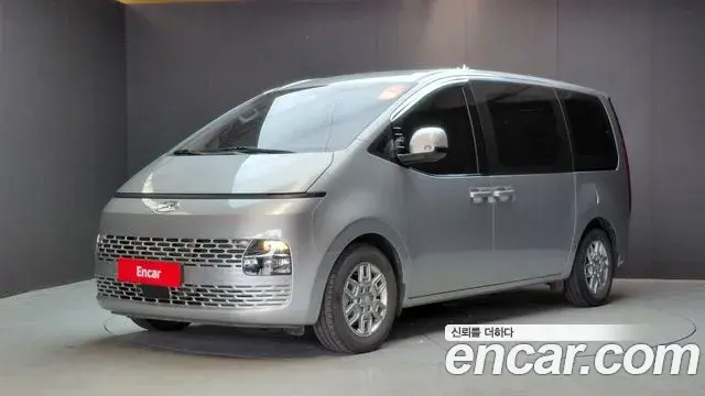 Hyundai Staria Tourer 11-Seater Modern 2021