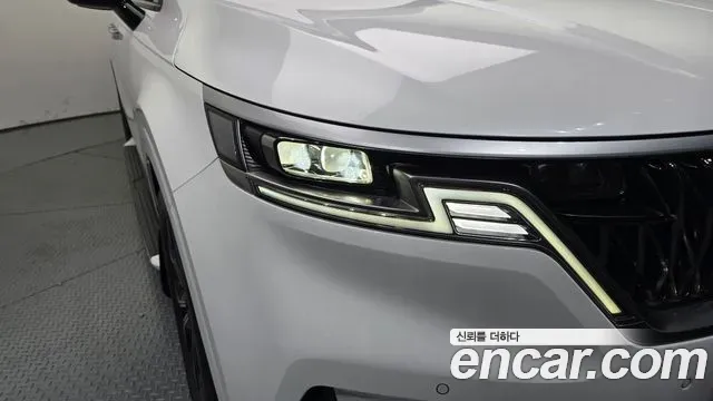 Kia Carnival Diesel 9-Seater Prestige 2023 — фото 22