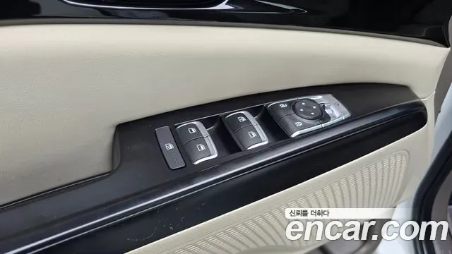 Kia Carnival Diesel 9-Seater Prestige 2023 — фото 28