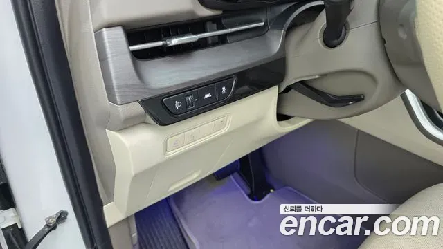 Kia Carnival Diesel 9-Seater Prestige 2023 — фото 20