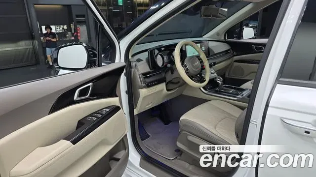 Kia Carnival Diesel 9-Seater Prestige 2023 — фото 10