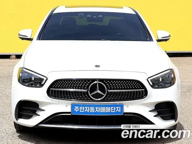 Mercedes-Benz E-Class E220d 4MATIC AMG Line 2022