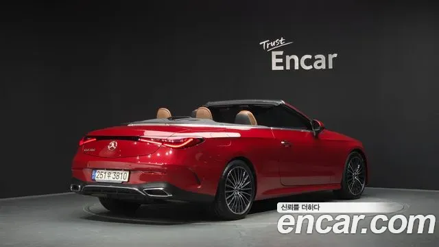 Mercedes-Benz CLE-Class CLE200 Cabriolet 2024 — фото 2