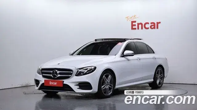 Mercedes-Benz E-Class E300 4MATIC AMG Line 2019