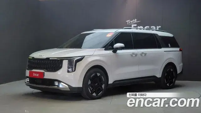 Kia Carnival HEV 9seater Signature 2024