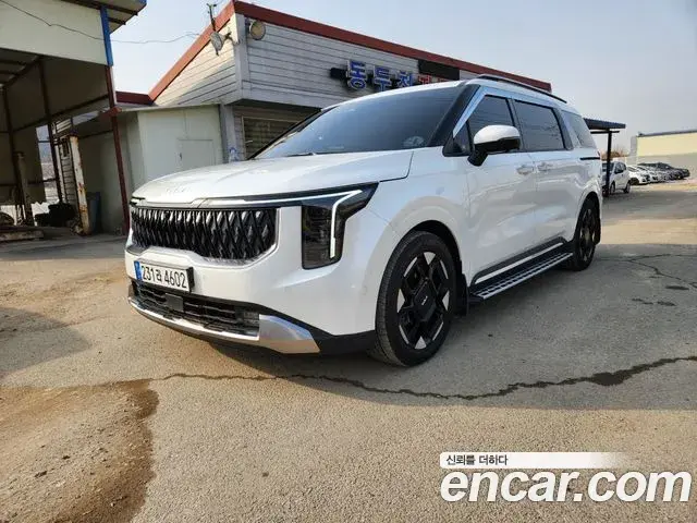 Kia Carnival Diesel 7-Seater Noblesse 2024