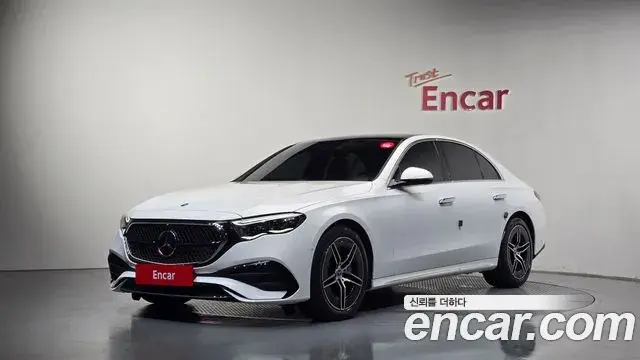 Mercedes-Benz E-Class E300 4MATIC AMG Line 2026