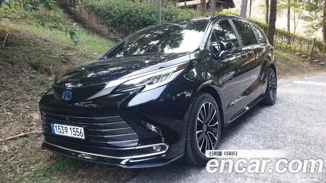 Toyota Sienna 2.5 Hybrid AWD 2022