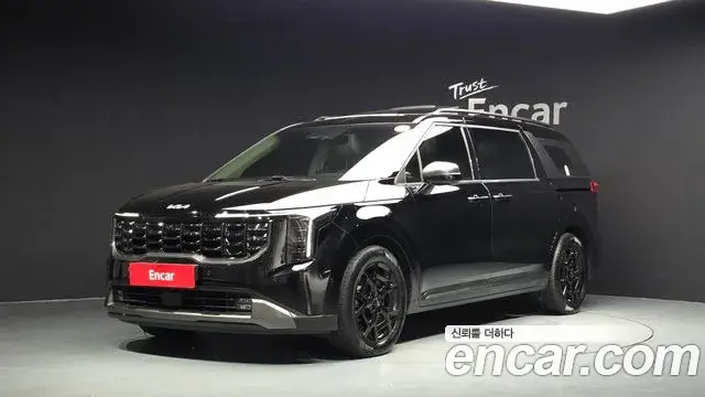 Kia Carnival Gasoline 7-Seater Gravity 2025