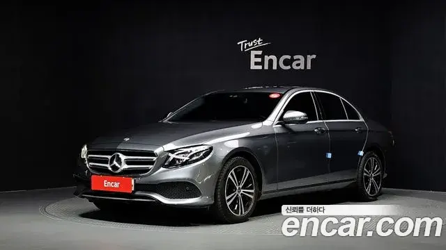 Mercedes-Benz E-Class E220d Avantgarde 2020