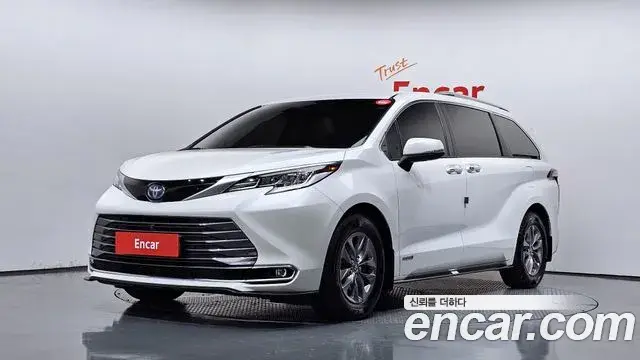 Toyota Sienna 2.5 Hybrid AWD 2021