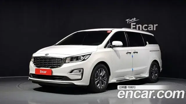 Kia Carnival 11-Seater Prestige 2019