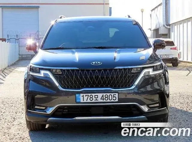 Kia Carnival Diesel 9-Seater Signature 2020