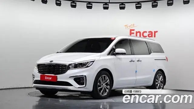 Kia Carnival Gasoline 7-Seater Limousine President 2019
