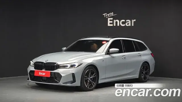 BMW 3-Series 320i Touring M Sports 2024