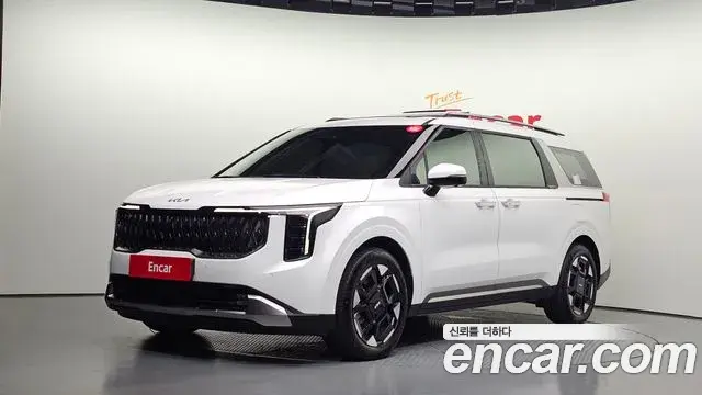 Kia Carnival HEV 9seater Signature 2024