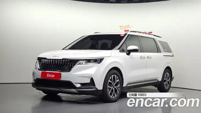 Kia Carnival Diesel 9-Seater Noblesse 2023