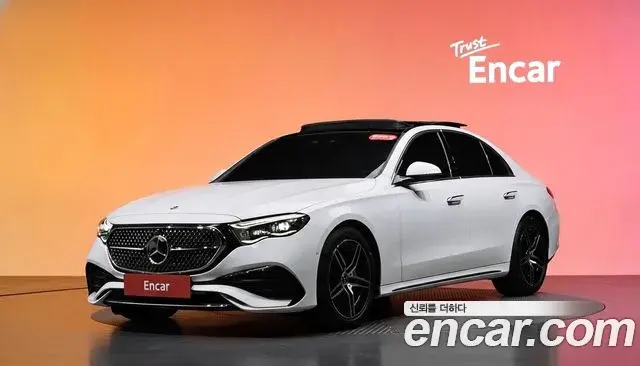 Mercedes-Benz E-Class E300 4MATIC AMG Line 2024