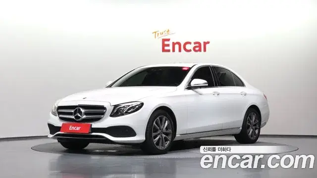 Mercedes-Benz E-Class E300 4MATIC Avnatgarde 2019