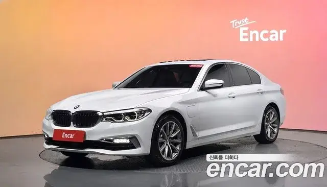 BMW 5-Series 530e Luxury 2020