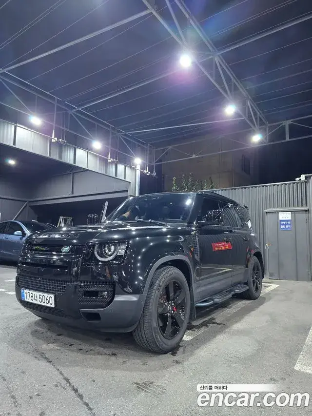 Land Rover Defender 110 D240 SE 2020