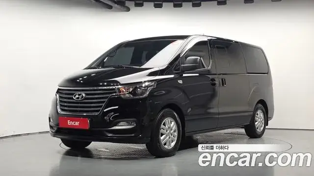 Hyundai Starex Van 5-Seater Modern 2019