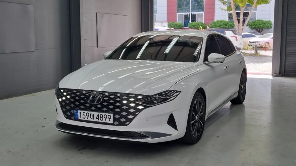 Hyundai Grandeur 2.5 Le Blanc 2022