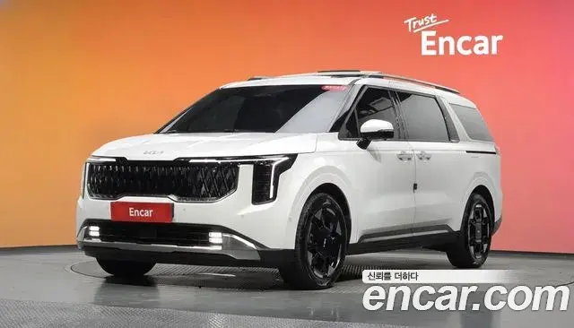 Kia Carnival HEV 9seater Signature 2024