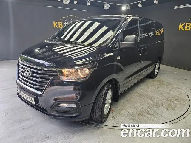 Hyundai Starex Van 3-Seater Smart 2019