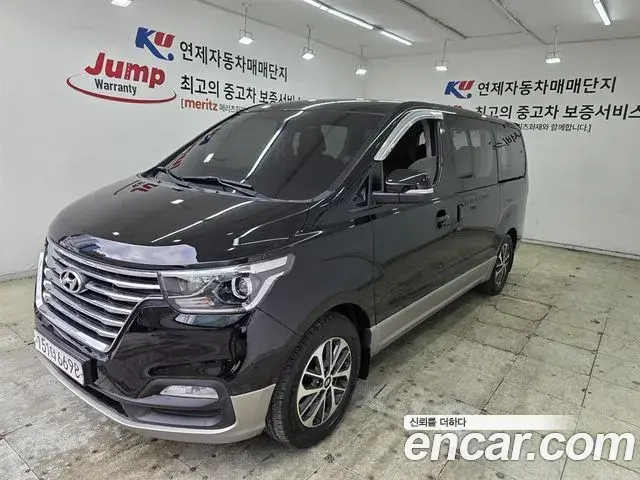 Hyundai Starex Urban 9-Seater Exclusive 2020