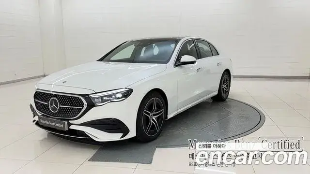 Mercedes-Benz E-Class E300 4MATIC AMG Line 2025