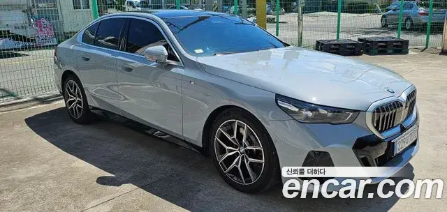 BMW 5-Series 520i M Sport 2024