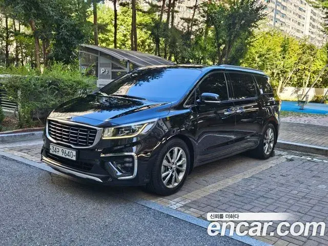 Kia Carnival 9-Seater Prstige 2019
