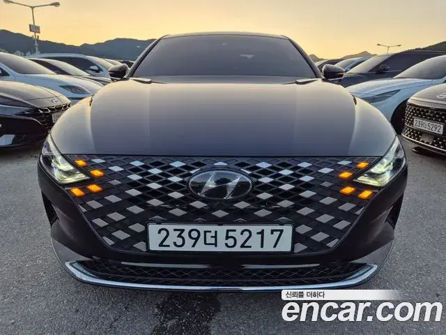 Hyundai Grandeur Le Blanc 2022