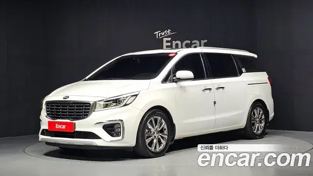 Kia Carnival 9-Seater Prstige 2019
