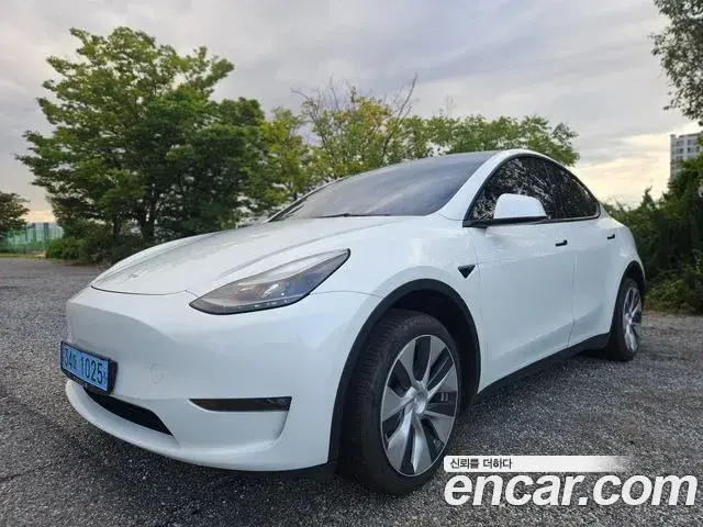 Tesla Model Y Long Range AWD 2023