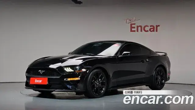 Ford Mustang Coupe 2020