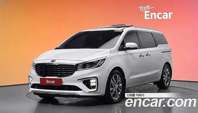 Kia Carnival 7-Seater Limousine President 2019