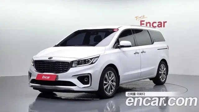 Kia Carnival 9-Seater Prstige 2019